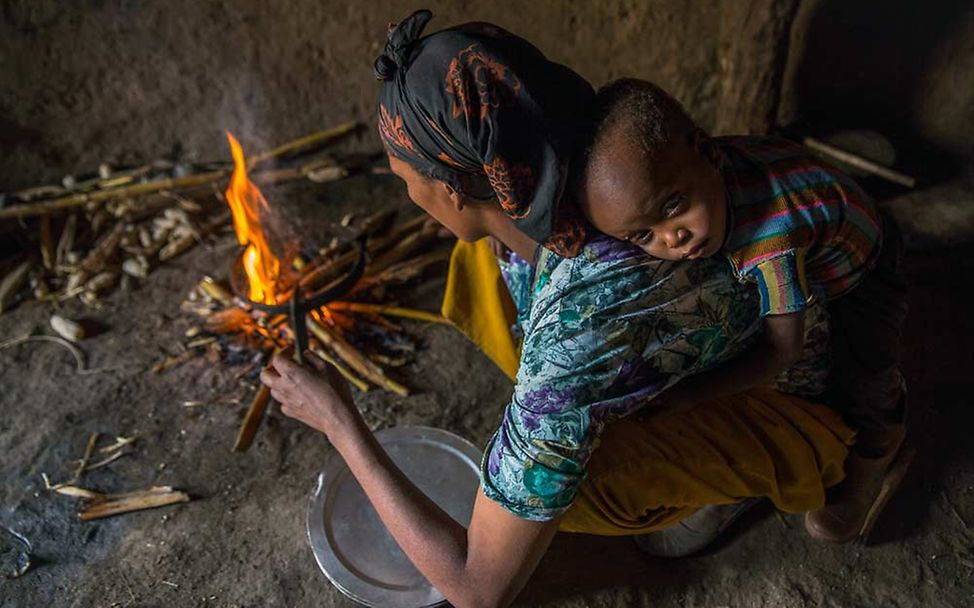 Äthiopien: Kinder leiden unter Hunger. 