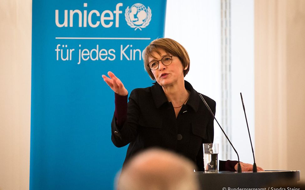 UNICEF-Schirmherrin Elke Büdenbender