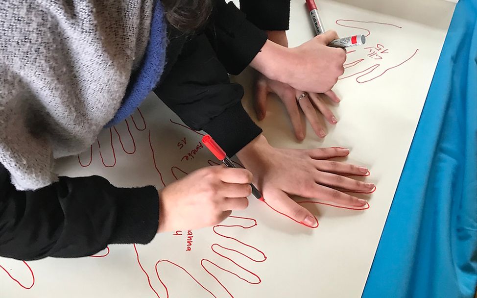 Red-Hand-Aktion an der Voltaire-Gesamtschule | © UNICEF Potsdam/2019/Schrödelsecker