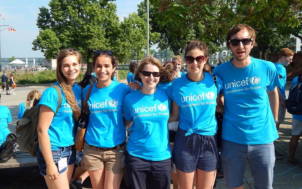 Junge Leute engagieren sich für UNICEF