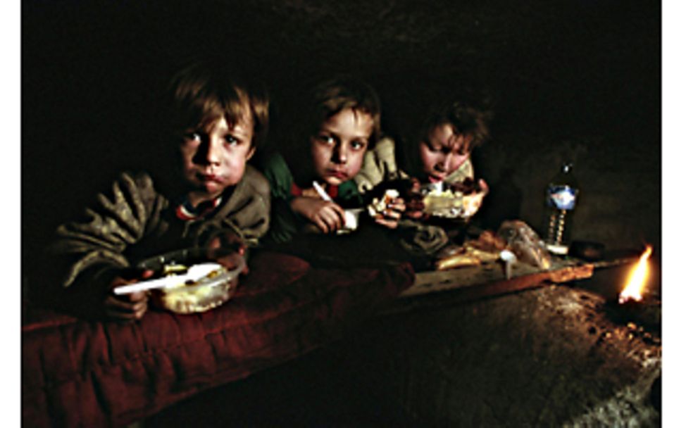 3. Preis Foto des Jahres 2006: Die Straßenkinder von Moskau