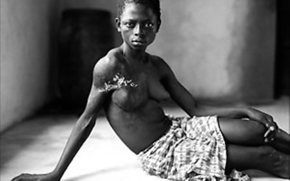 3. Prize Photo of the Year 2003: Sierra Leone