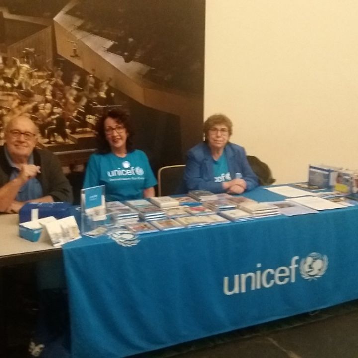 Der UNICEF-Stand bei den "Sour Angelica"-Aufführungen © UNICEF-AG Berlin
