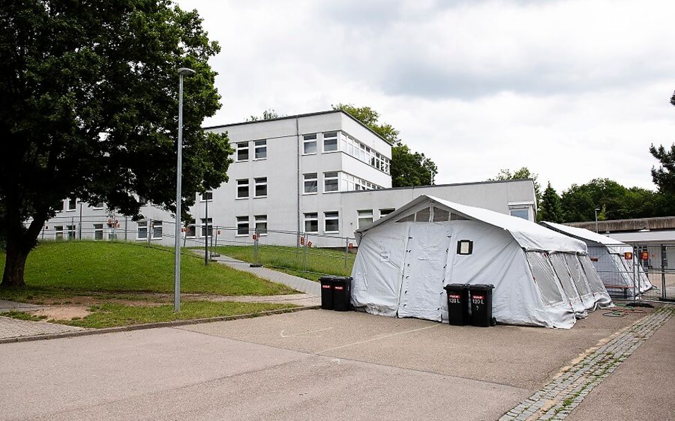 Flüchtlingsunterkunft Ellwangen: Zelte der Bundeswehr.