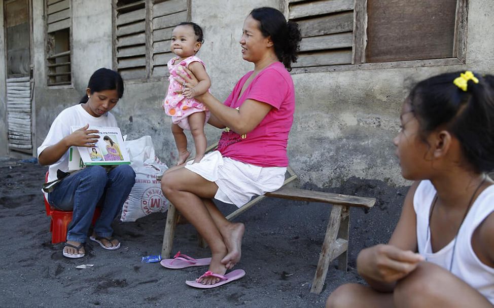 Auf den Philippinen werden Eltern in der Erziehung ihrer Kinder unterstützt 