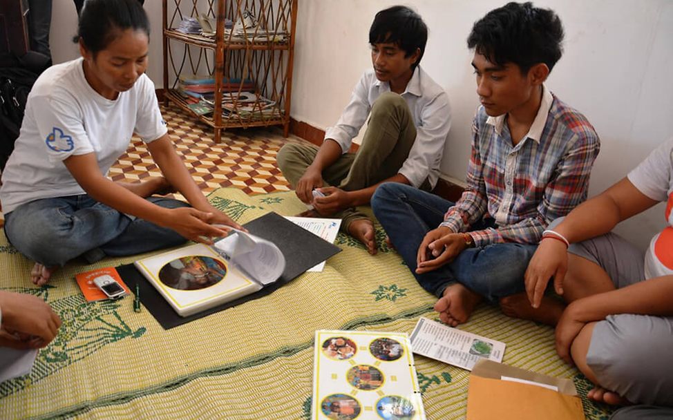 Jugendliche in einem Schutzhaus in Kambodscha