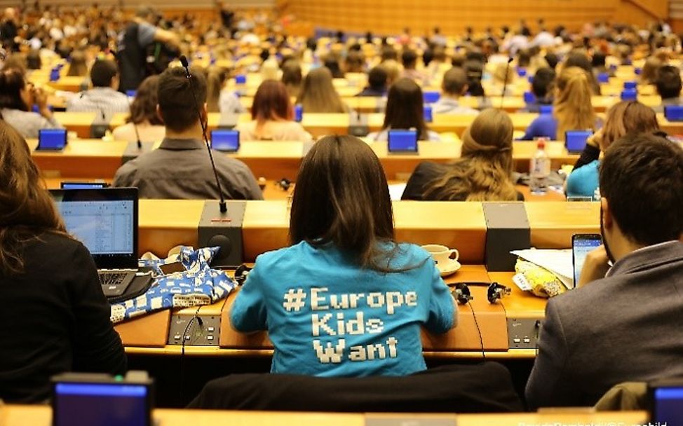 Europa: Kinder und Jugendliche fordern mehr Mitspracherecht.