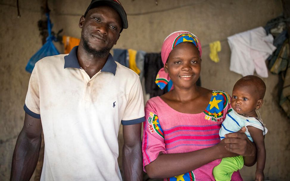 Mali: Aissatas Eltern sind froh, dass es ihrer Tochter wieder gut geht