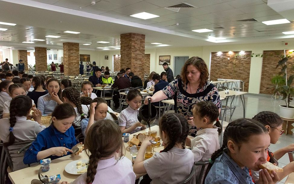 Russland: Von der Schule des Lebens in die Schule des Staates