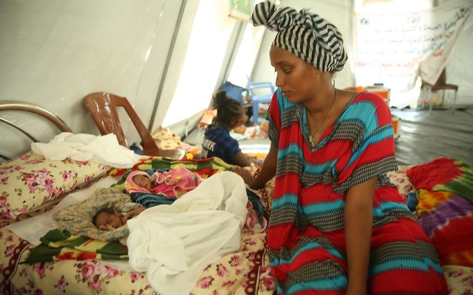 Äthiopien: Die Mutter musste kurz nach der Geburt der Zwillinge mit ihnen fliehen.