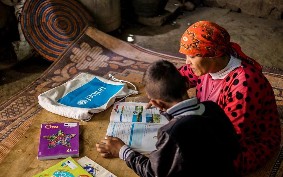 Corona in Ägypten 2020: UNICEF stellt Familien Materialien für das Lernen Zuhause zur Verfügung. 