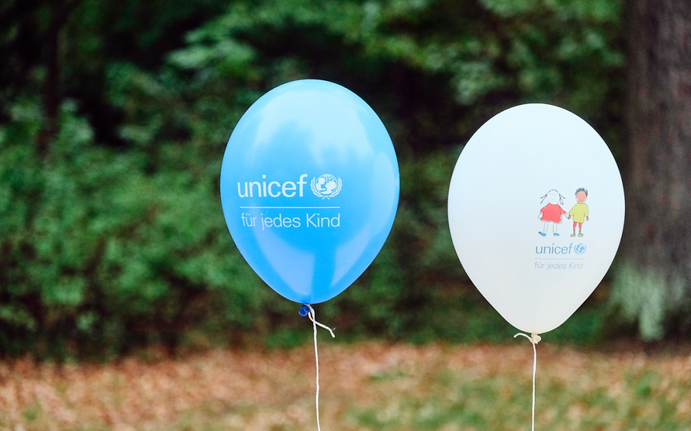 Luftballons mit UNICEF-Logo