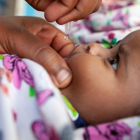 Somalia Baby Polio Impfung_UN0414886