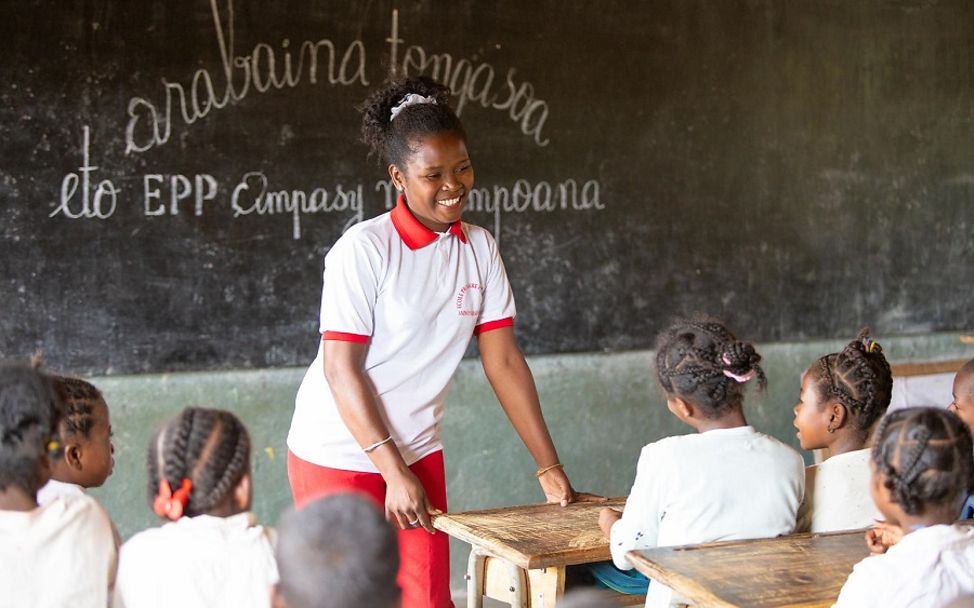 Madagaskar: UNICEF bildet Lehrkräfte aus.