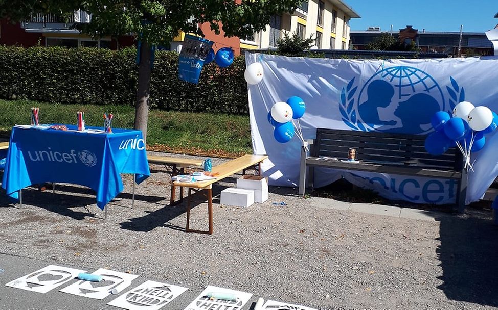 Aktionsstand der UNICEF AG Nürnberg zum Weltkindertag 2019