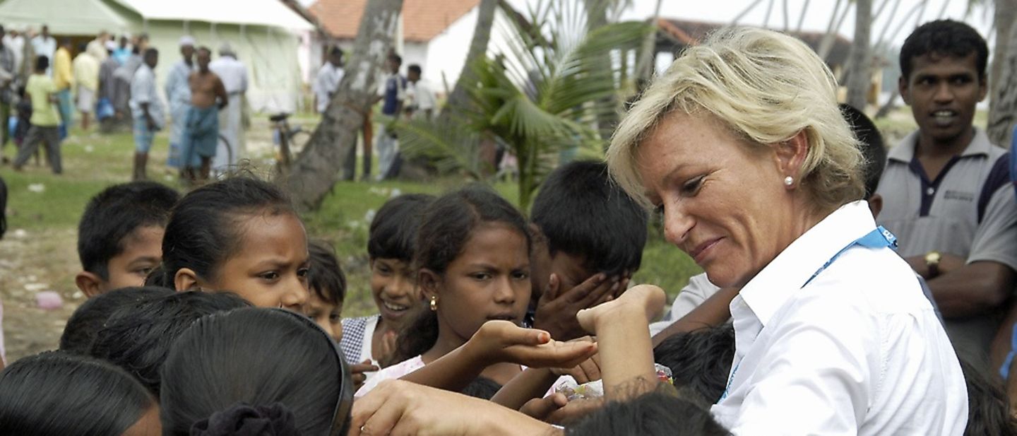 UNICEF-Botschafterin Sabine Christiansen in Sri Lanka. 