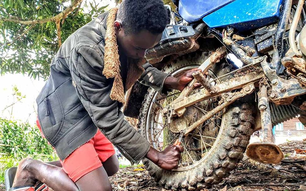Kindersoldaten: Charmant im Kongo war Kindersoldat und möchte nun als Mechaniker arbeiten