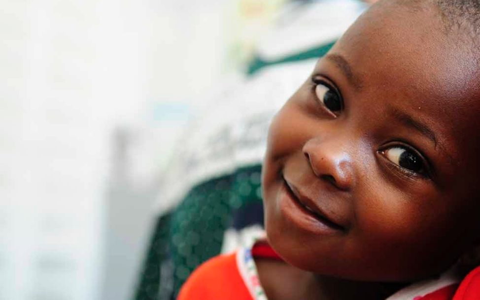 Ein Junge aus Tansania © UNICEF/Pudlowski