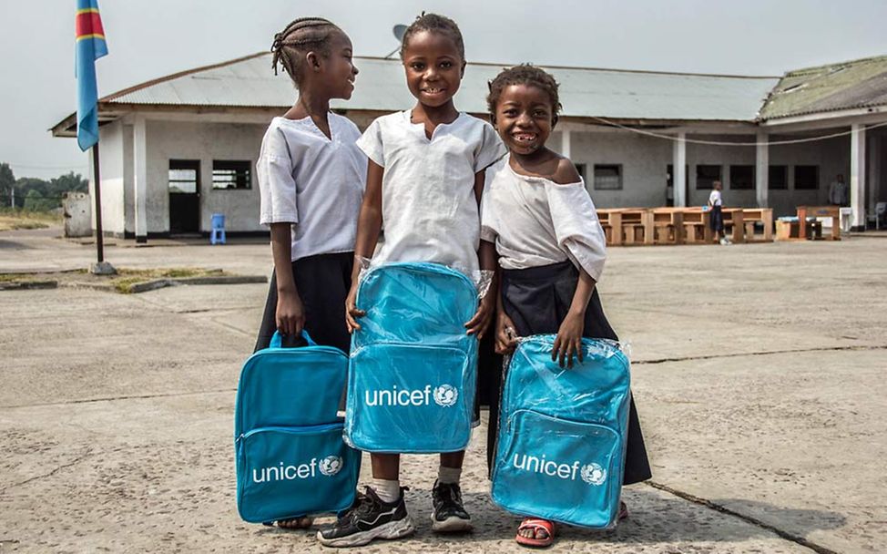 Nothilfe Demokratische Republik Kongo: UNICEF hilft Kindern, wieder zur Schule zu gehen. 