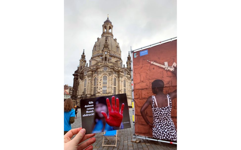 UNICEF Dresden Aktion Red Hand Day 2023