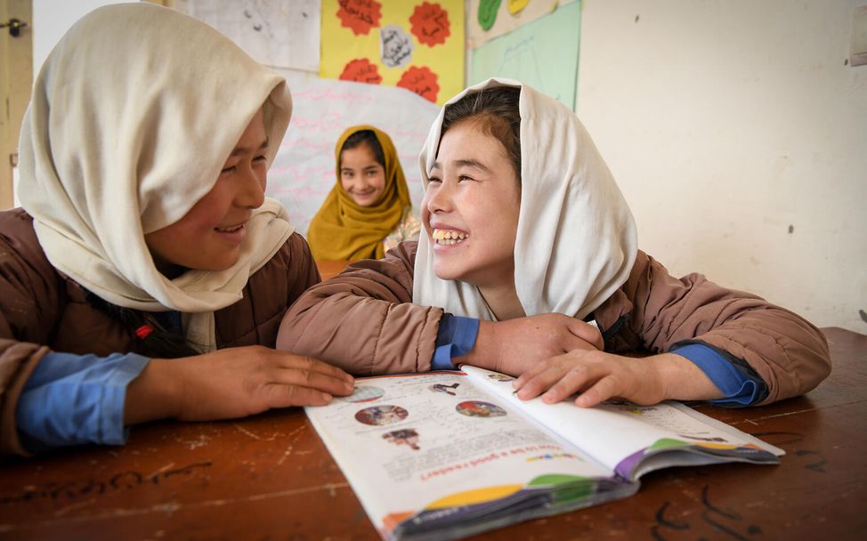 Afghanistan_Mädchen_Schule_UN0773052