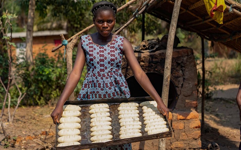 Kinderarbeit in der Demokratischen Republik Kongo: Alphonsine muss arbeiten.