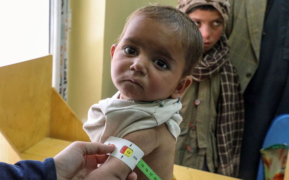 Afghanistan Nothilfe: Mehrere Millionen Kinder sind von Hunger und Mangelernährung bedroht. 