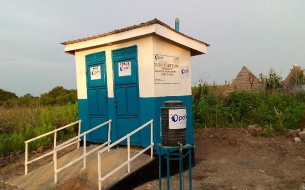 Eine klimaresistente Toilette im Südsudan