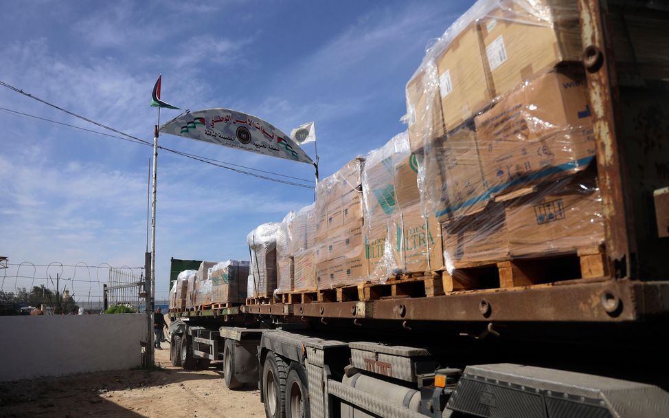 Gaza Nothilfe: Ein Lkw von UNICEF und Partnerorganisationen am Grenzübergang Rafah. 