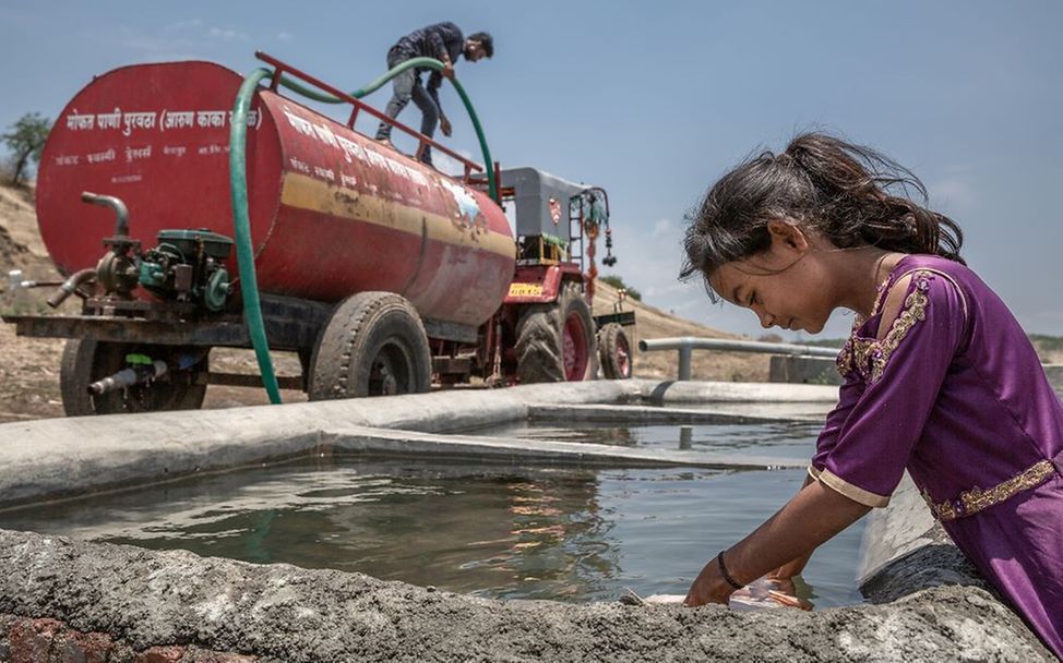 Indien: Das Schicksal der kleinen Wasserträger