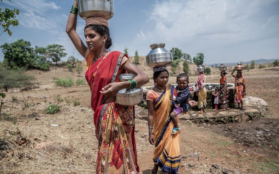 Indien: Das Schicksal der kleinen Wasserträger