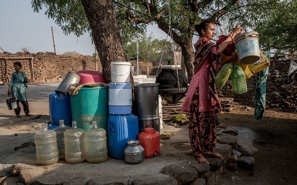 India: The fate of the little water carriers