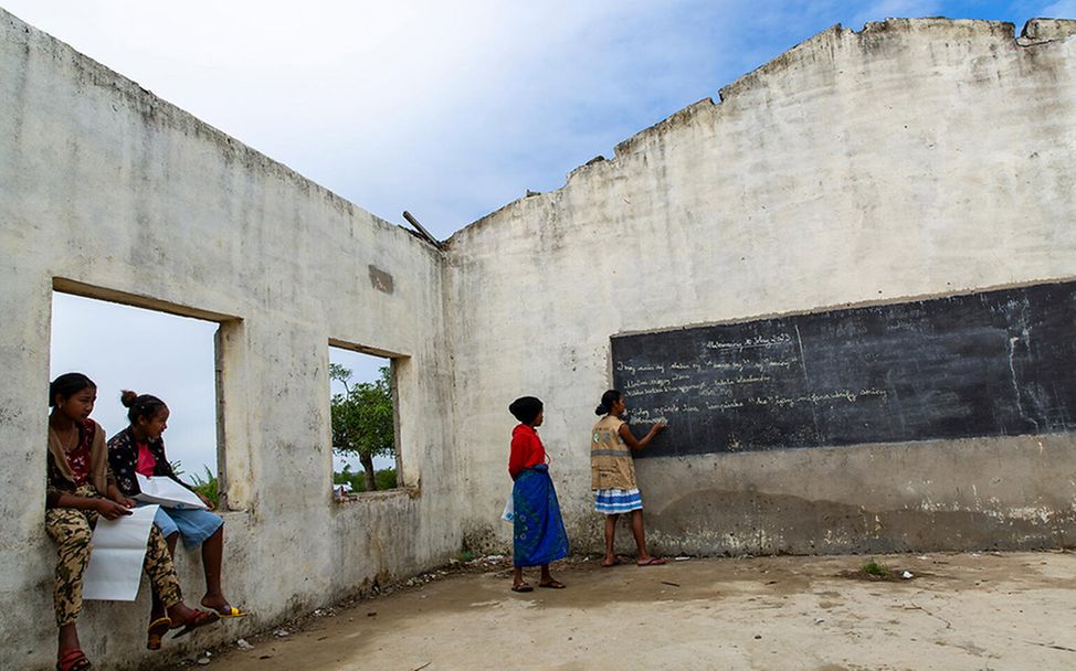 Madagaskar: Eine durch den Wirbelsturm Freddy beschädigte Schule.