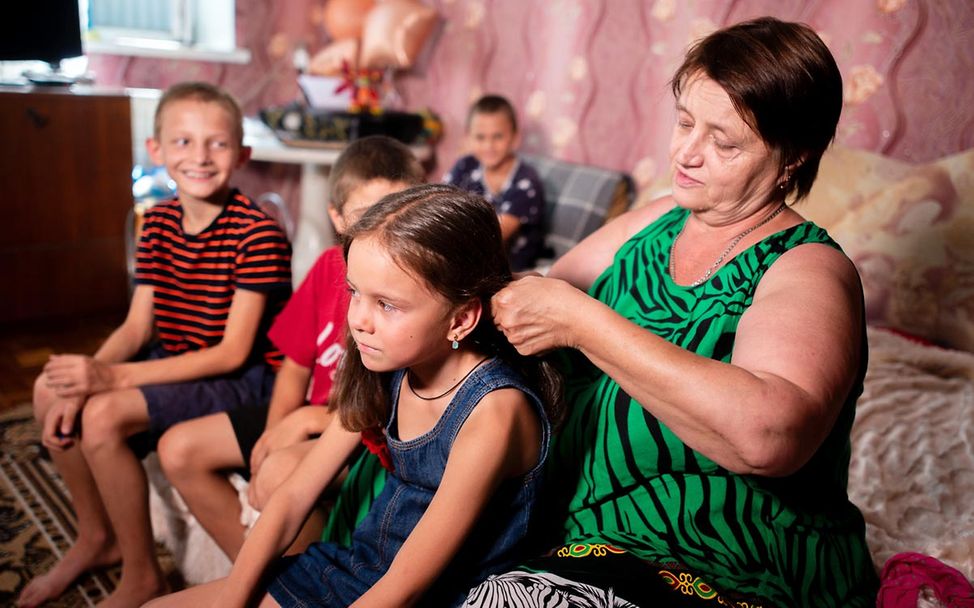 Ukraine Krieg Nothilfe: UNICEF unterstützt bedürftige Familien, die durch den Angriffskrieg in Not geraten sind. 