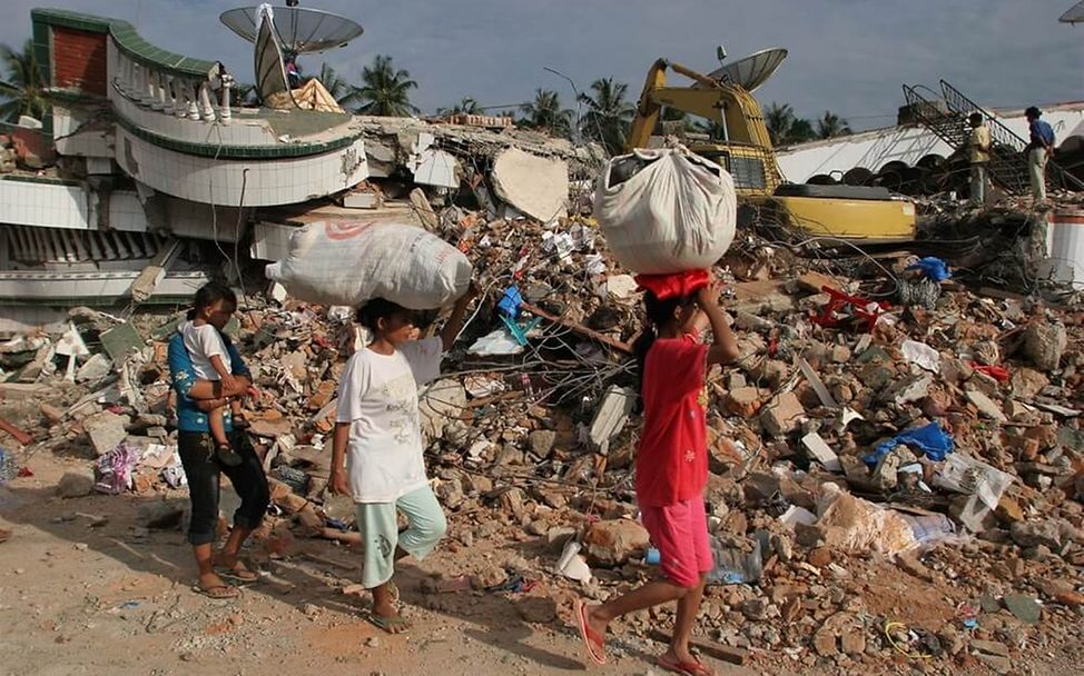 Tsunami Weihnachten 2004: Große Zerstörung unter anderem in Indien, Sri Lanka und Thailand