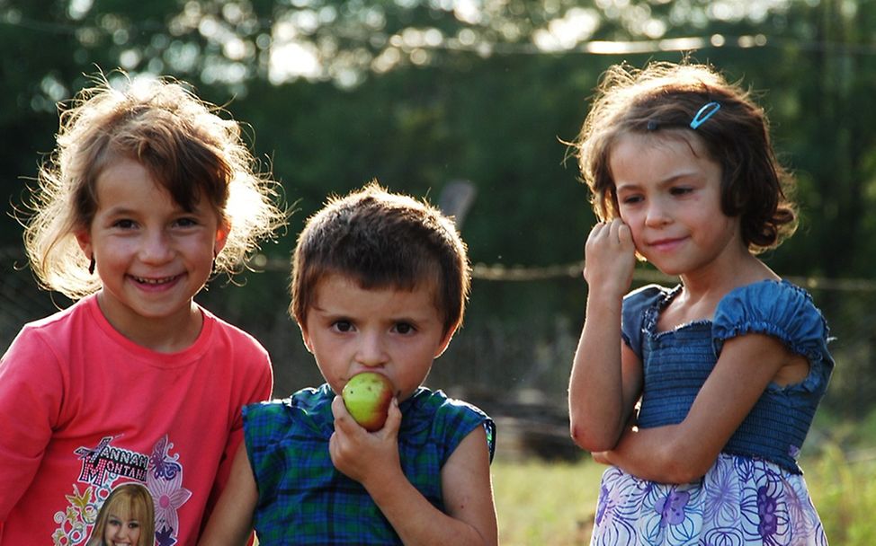 Mariana, Miruna und Stefania - wie wird ihre Zukunft sein? | © UNICEF/Tarneden
