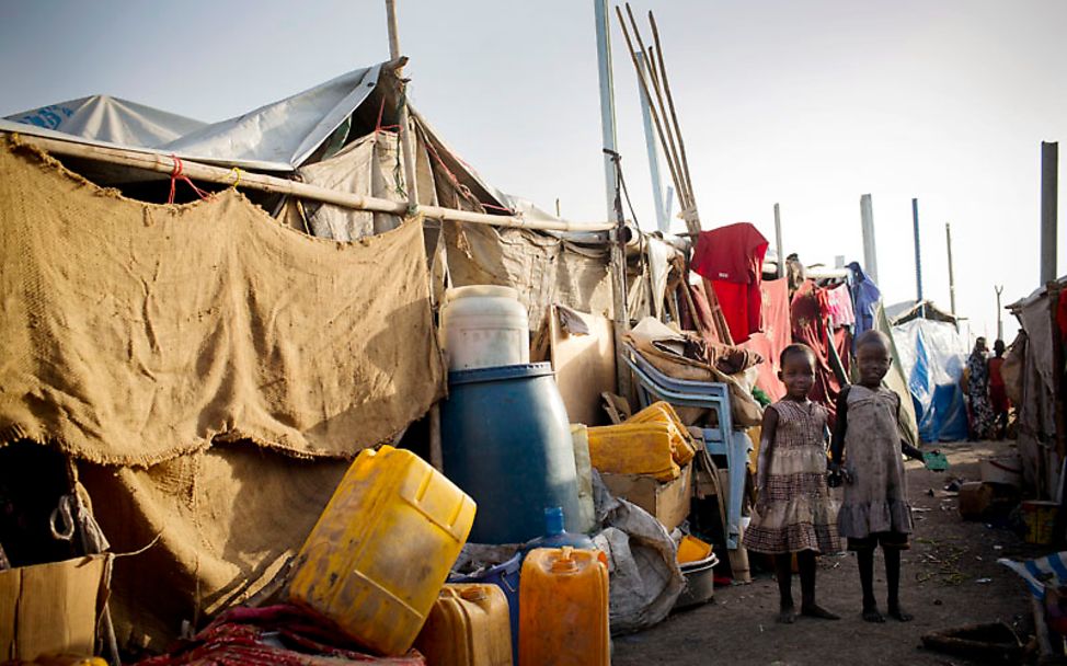Kinder in Südsudan: erschöpft und traumatisiert von Hunger und Gewalt