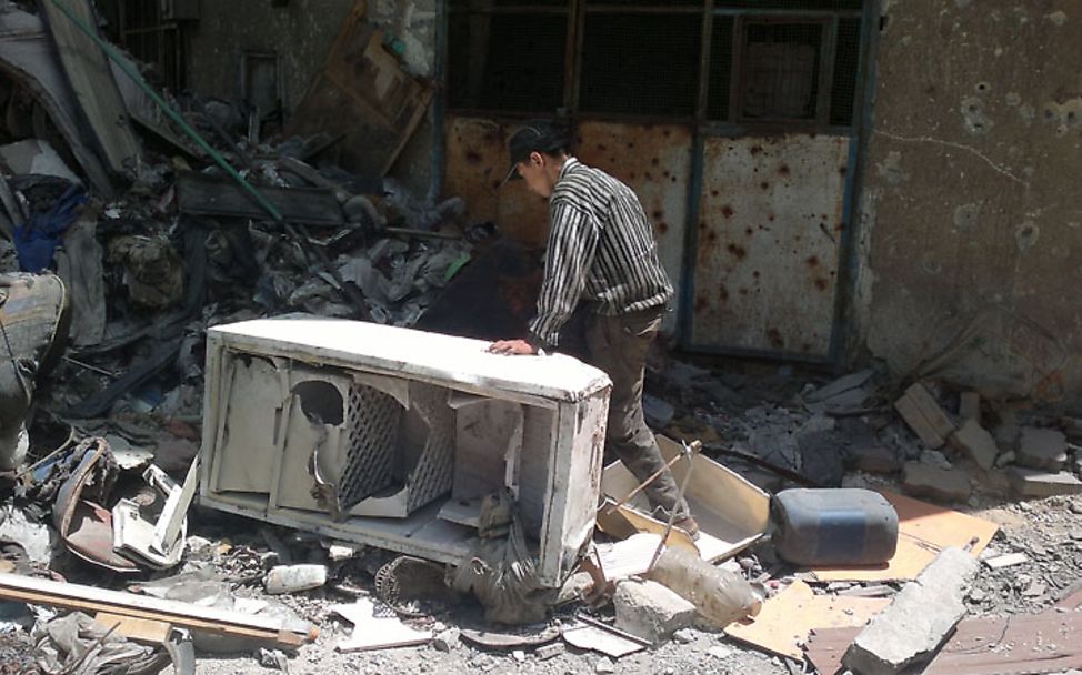 Homs: Ibaa durchsucht Schuttberge