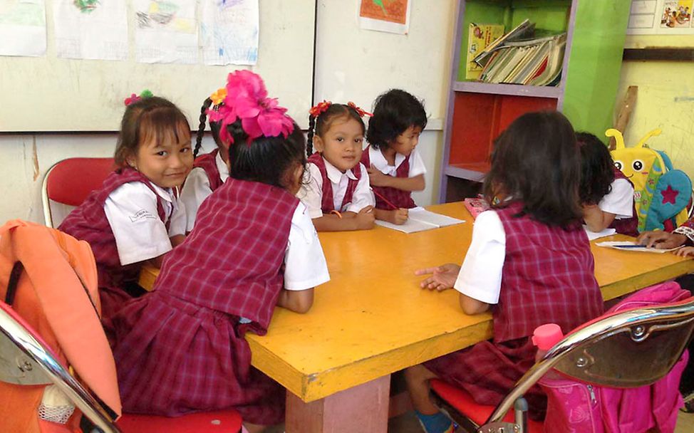 Indonesien: Der Kindergarten fördert die frühkindliche Entwicklung.