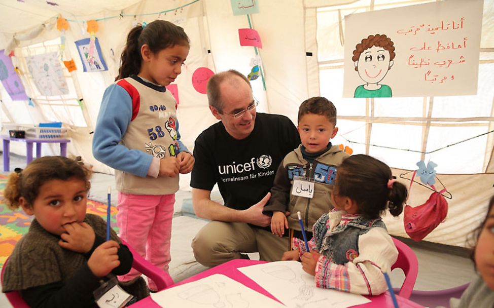 Syrien-Konflikt: Malen im UNICEF-Zelt für Kinder