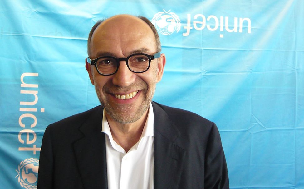 UNICEF-Vorstandmitglied Peter-Matthias Gaede beim Treffen mit 160 Ehrenamtlichen