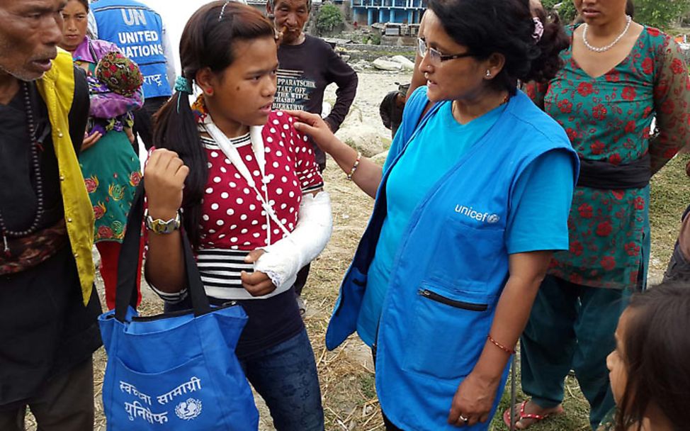 Erdbeben Nepal: Medizinische Versorgung für Verletzte