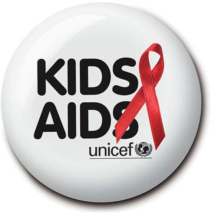 W_0008_Button_Kids&Aids.jpg