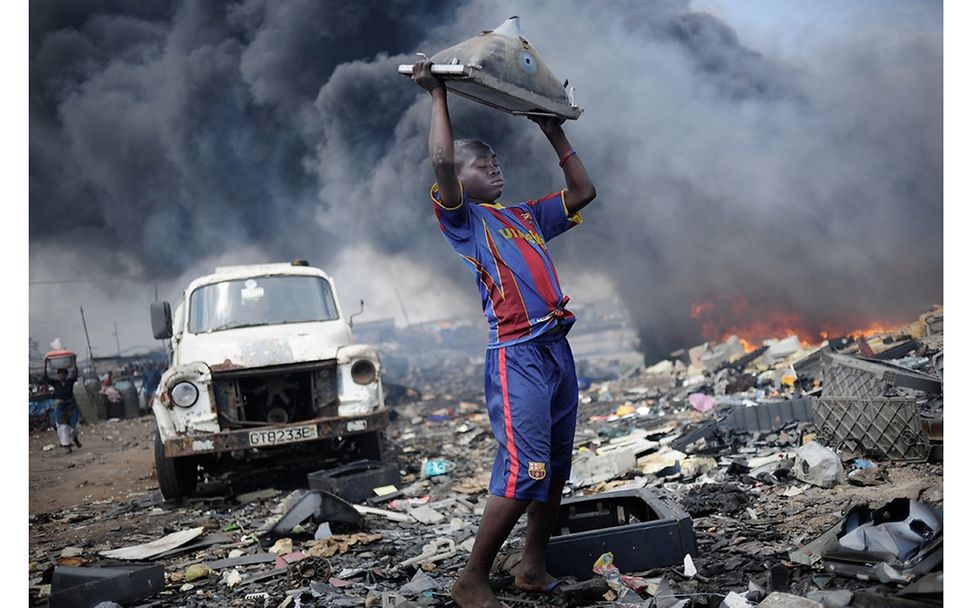 Unser Müll in Afrika. © Kai Löffelbein/Student der FH für Design und Medien